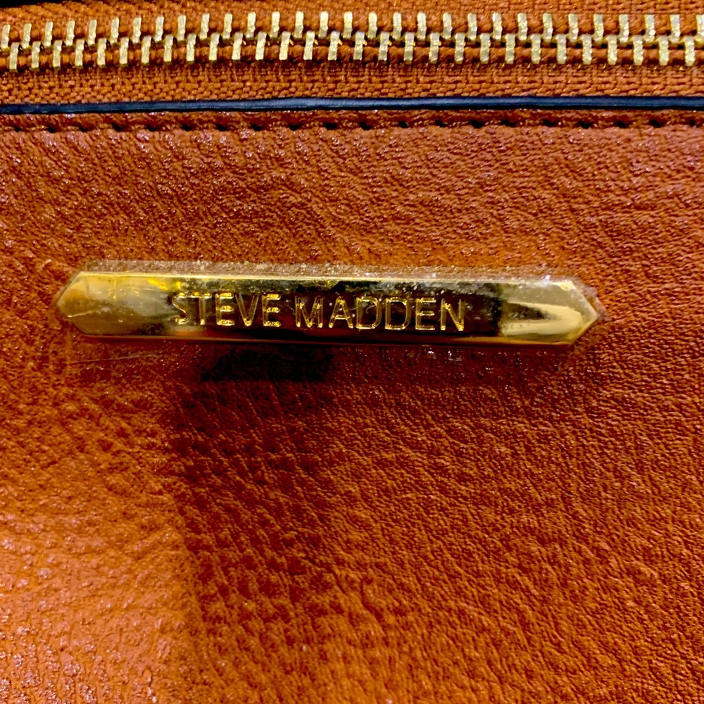 Steve Madden camel tote